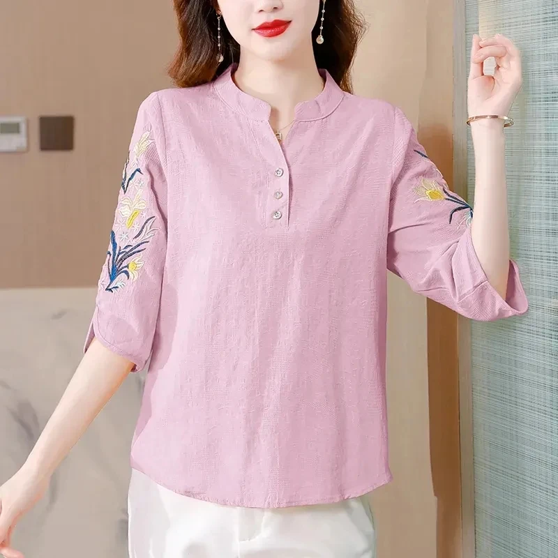 Женская рубашка лето 2025 новая среднего возраста с вышивкой для мам пальто