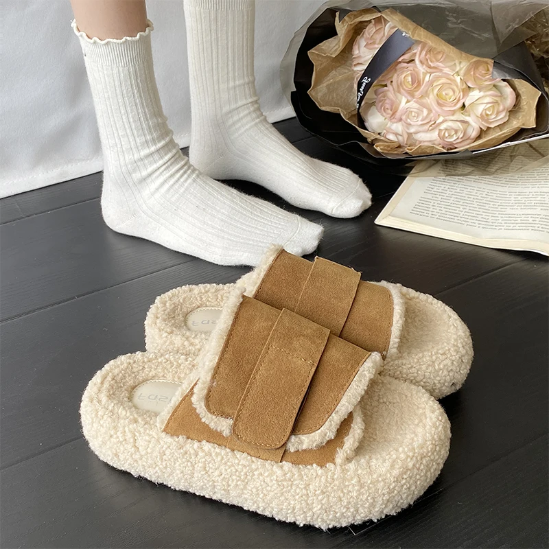 ładowa buty Pluszowe kapcie dla dorosłych Gumowe klapki Zimowe damskie Futro Miękkie hawajskie 2024 Retro Hook &amp