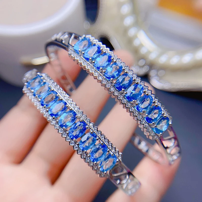 Женский браслет из серебра 925 пробы с натуральным топазом