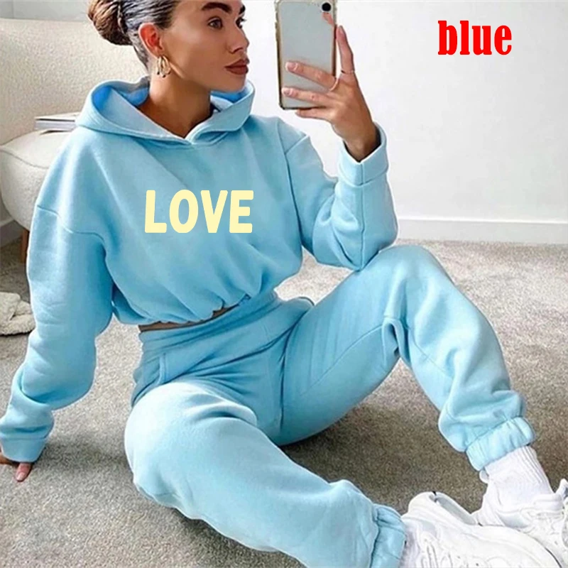 Рисунок 3 - Новый женский спортивный костюм с надписью LOVE