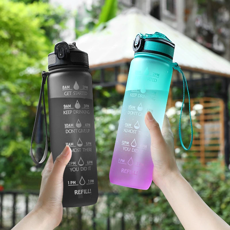 Купи 1 Liter Water Bottle Motivational Sport Water Bottle With Straw Leakproof Drinking Bottle Outdoor Travel Gym Fitness Jugs за 291 рублей в магазине AliExpress