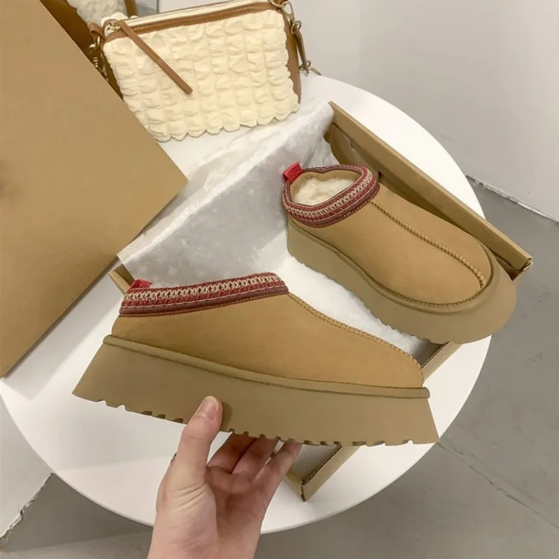 

New Winter Brand Women Shoes Suede Flats Platform Warm Causal Slippers Fur Short Plush Round Toe Botas Mujer Mujer Zapatillas