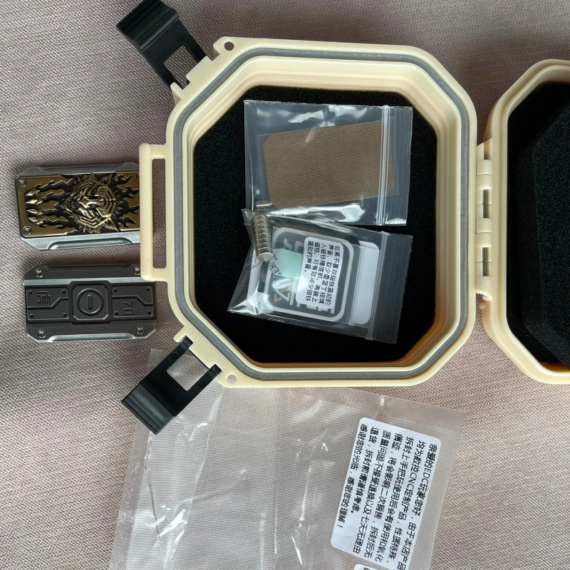 

Подержанные аксессуары EDC Iron Royal № 70 для нормального использования