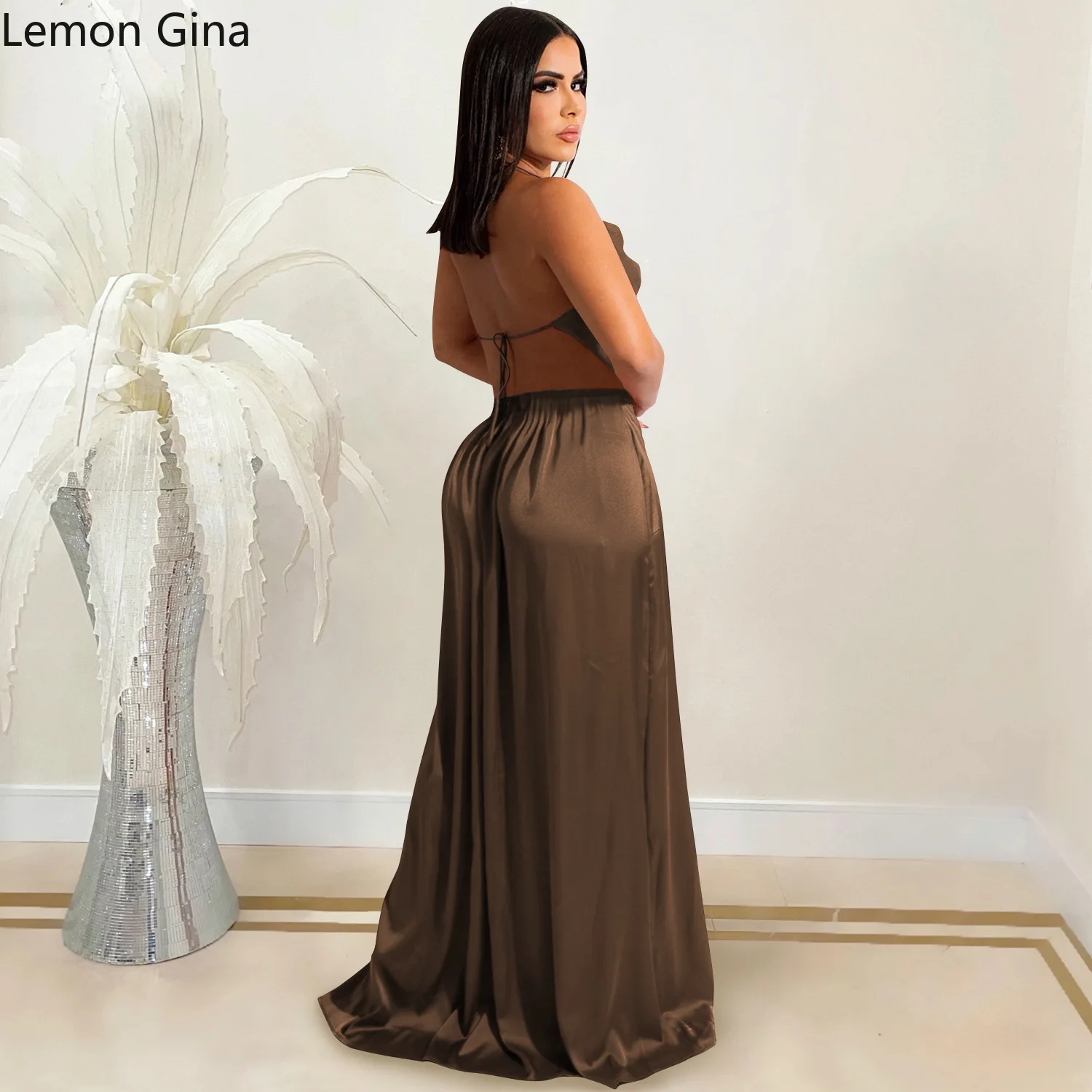 Платье длинное атласное с лямкой на шее высокой талией и разрезом сбоку - купить