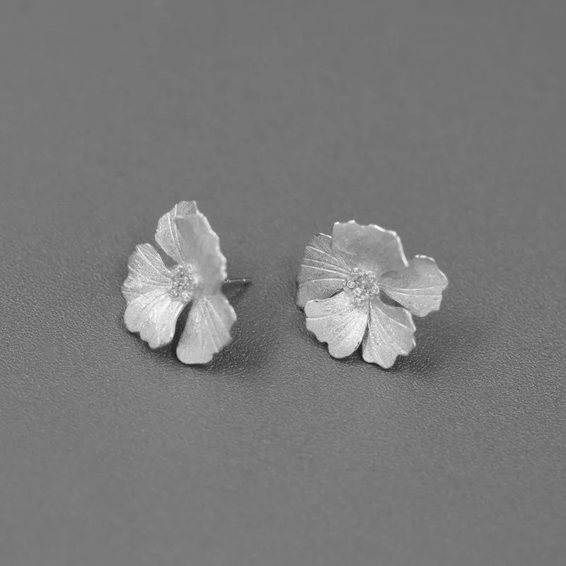 Фото Оригинальный дизайн Amxiu: серьги-гвоздики в виде цветка пиона во французском стиле из медного сплава, высококачественные, вдохновленные сюжетом «Сон в летнюю ночь», нишевые серьги-гвоздики. №2