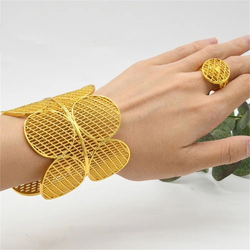 

Jewelry Indian Gold Plated Round Big Bangles With Ring Two Piece Set Jewelry For Dubai Arabic Nigerian Women Wedding Gifts