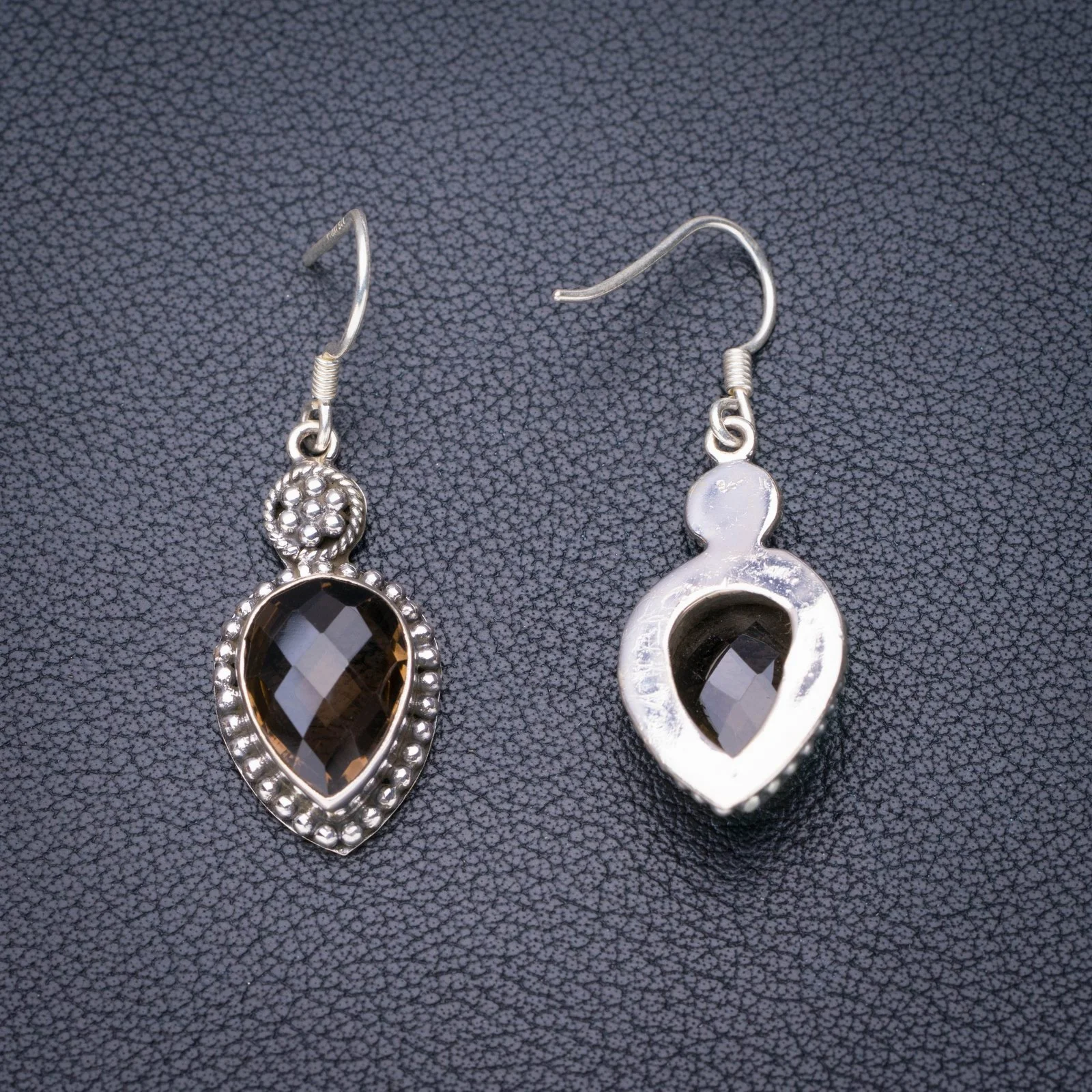 

Серьги из серебра 1,75 пробы с натуральным дымчатым кварцем