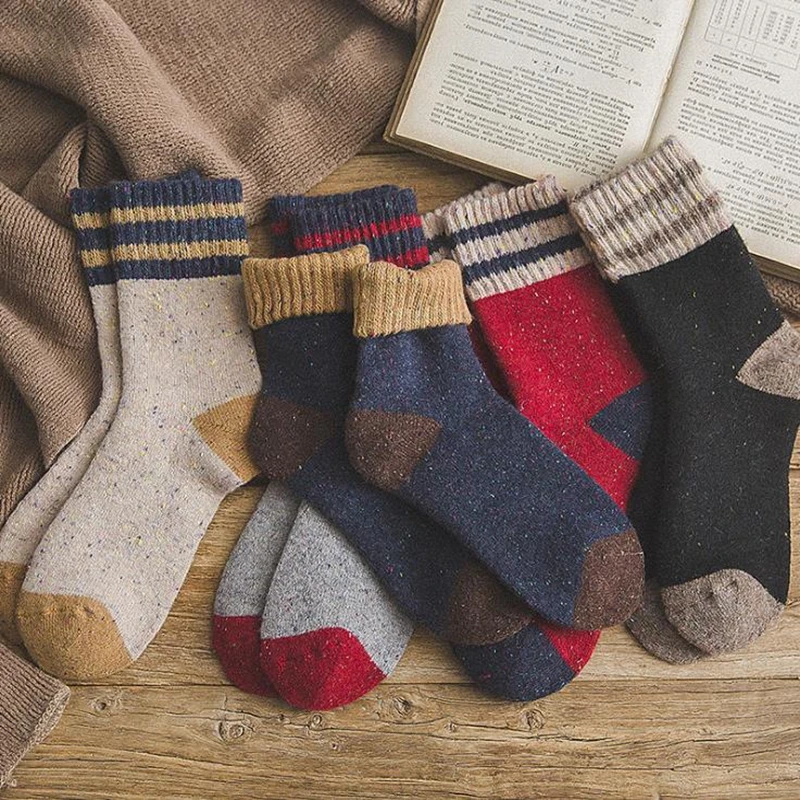 

Autumn and Winter Women's Wool Socks Thick Terry Socks Stripe Dotted Yarn Harajuku Fashion Christmas Socks