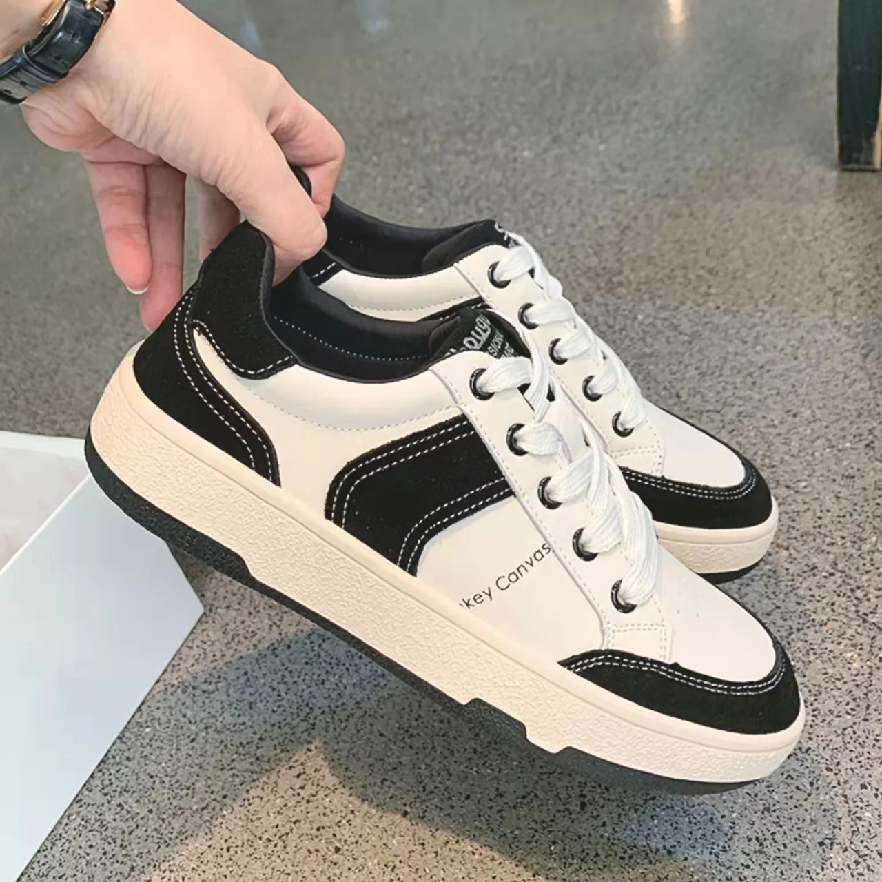 

2022 Women Shoes Knitting Sock Sneakers Women Spring Summer Slip On Flat Shoes Women Loafers Flats Walking Women's Wedge Tennis