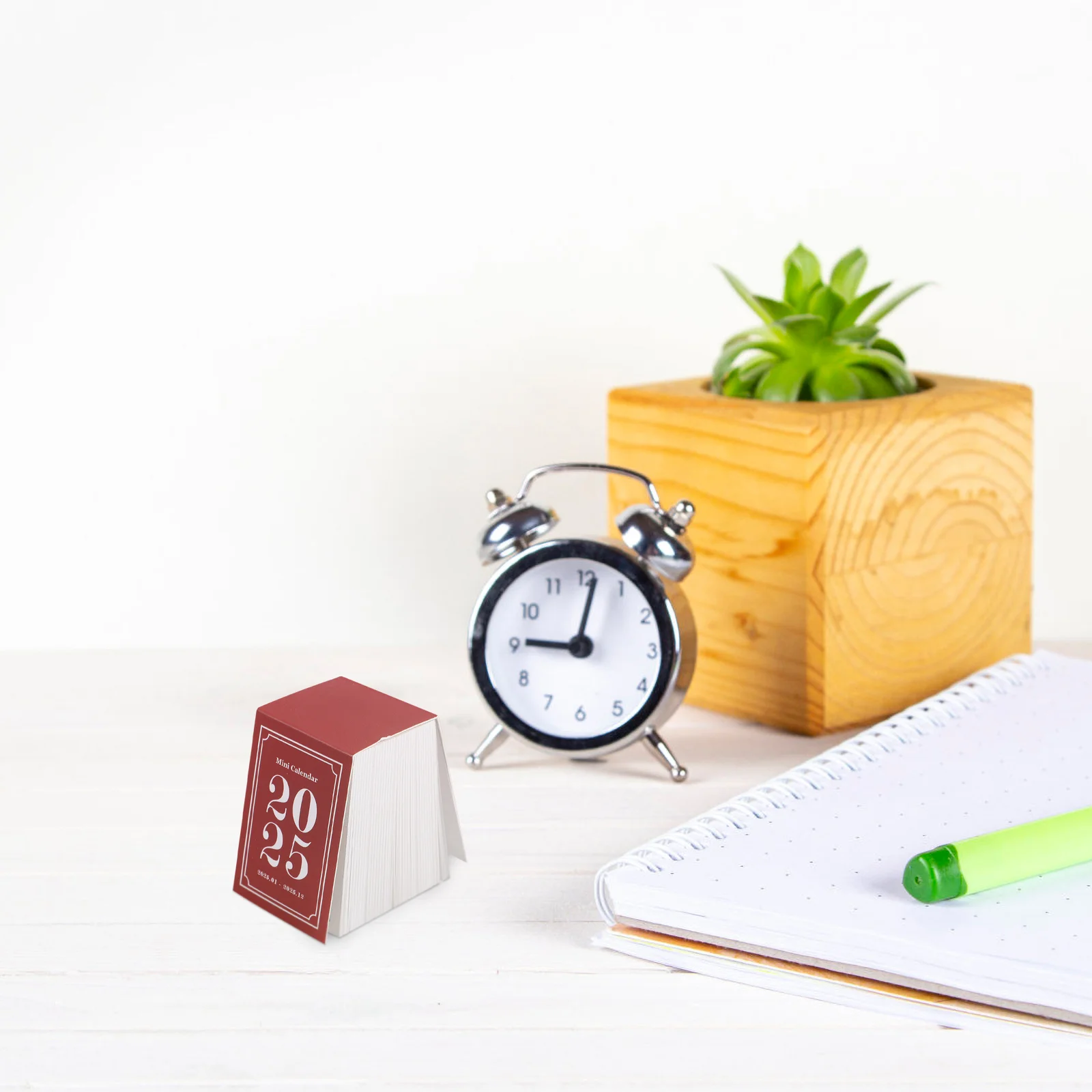 Повседневный календарь со снятием 2025 палатки календари ретро мини-Декор