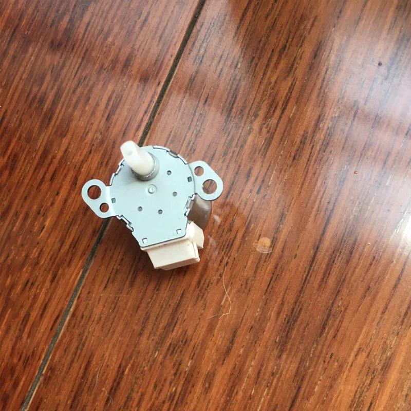 

For Mitsubishi air conditioning up and down swing wind motor MSBPC20M16 Air Conditioner swing motor DM61J483H02 12V 250 Euro