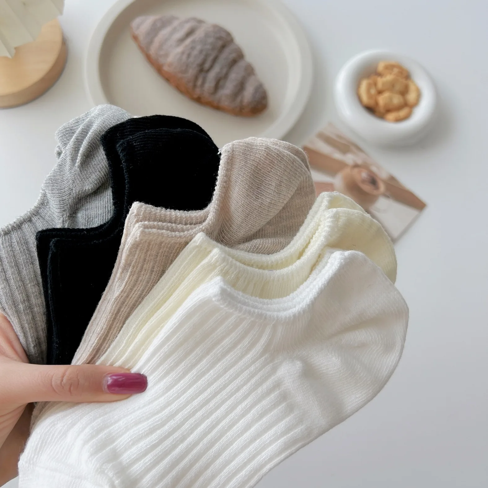 Женские носки-невидимки с принтом в ассортименте