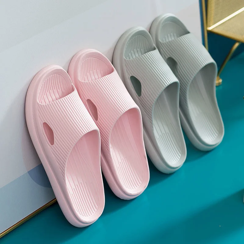 

Summer New Women Slippers Shoes Non-Slip Slippers Indoor Designer Slip On Simple Slient Female Zapatos De Mujer Footwear