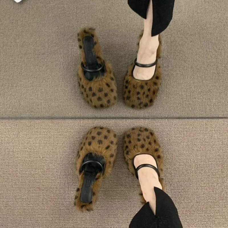 Женские меховые тапочки на высоком каблуке модная зимняя новая дизайнерская