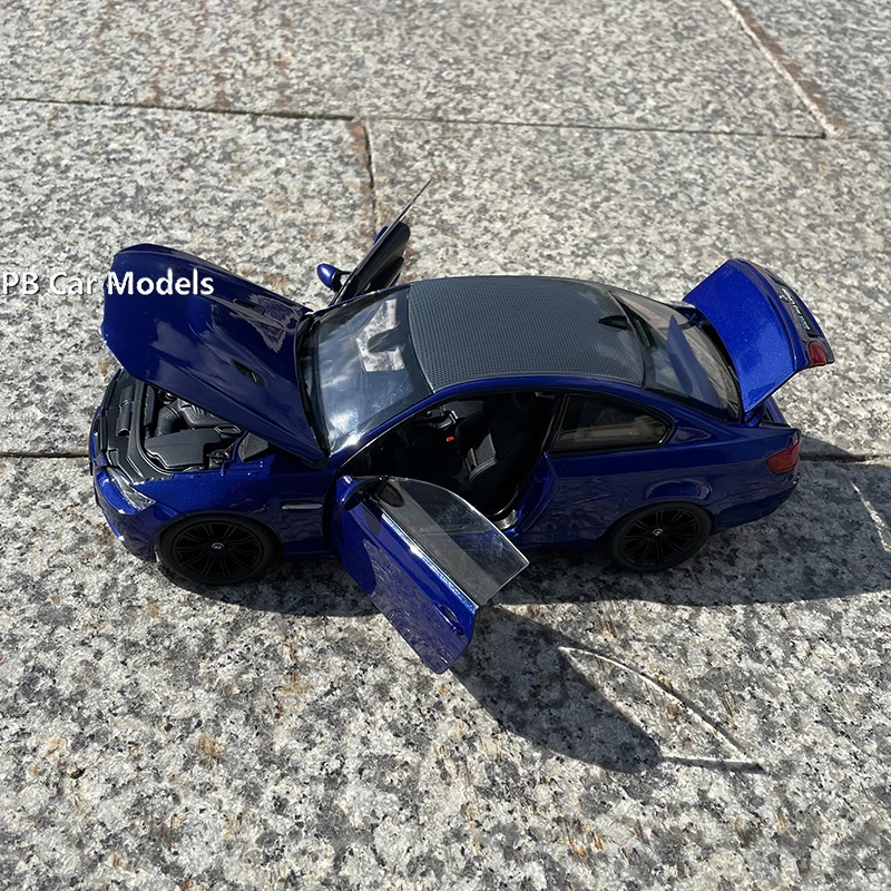 Модель автомобиля Kyosho M3 E92 модель из сплава в масштабе 1:18 для мальчиков - купить по