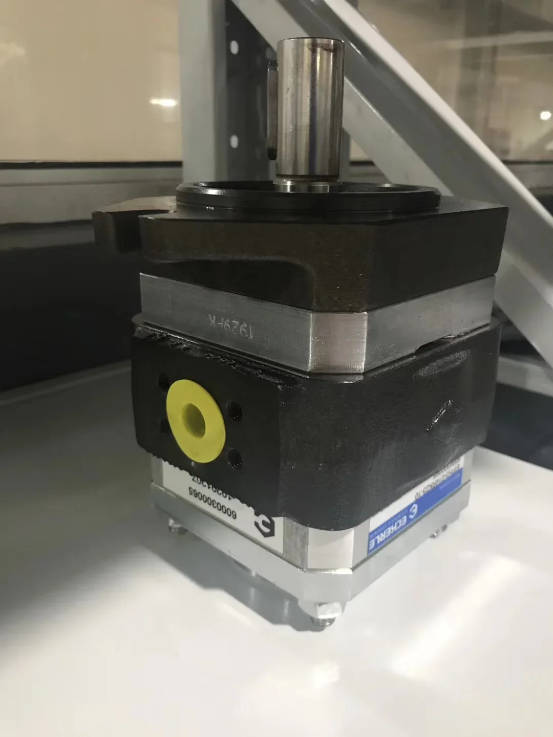 Винтовой компрессор HOERBIGER HQI2 HQ12 HQ12-016RK23-10S122 гидравлический лопастной насос детали