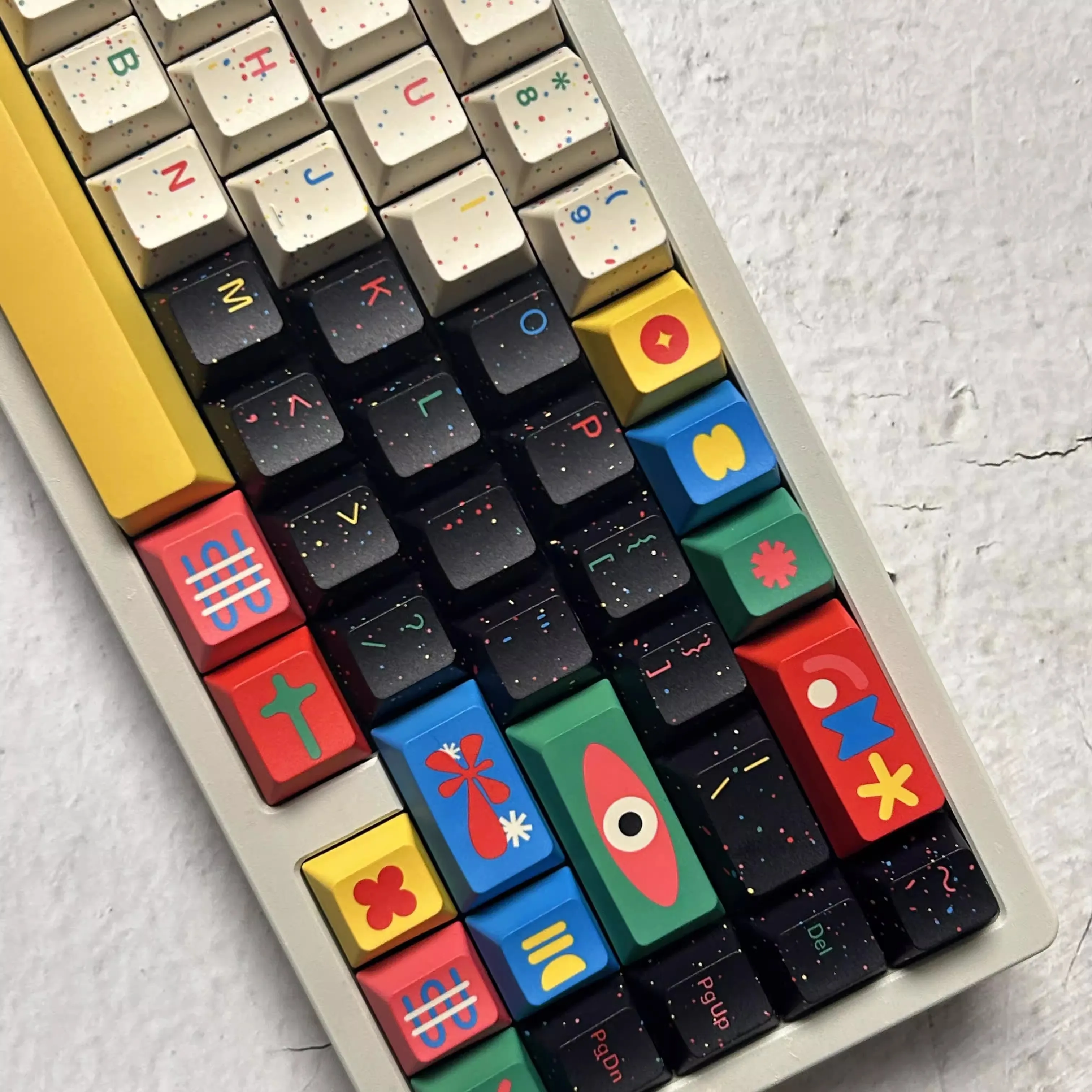 Комплект колпачков GMK PBT вишневый профиль для Alice Wooting