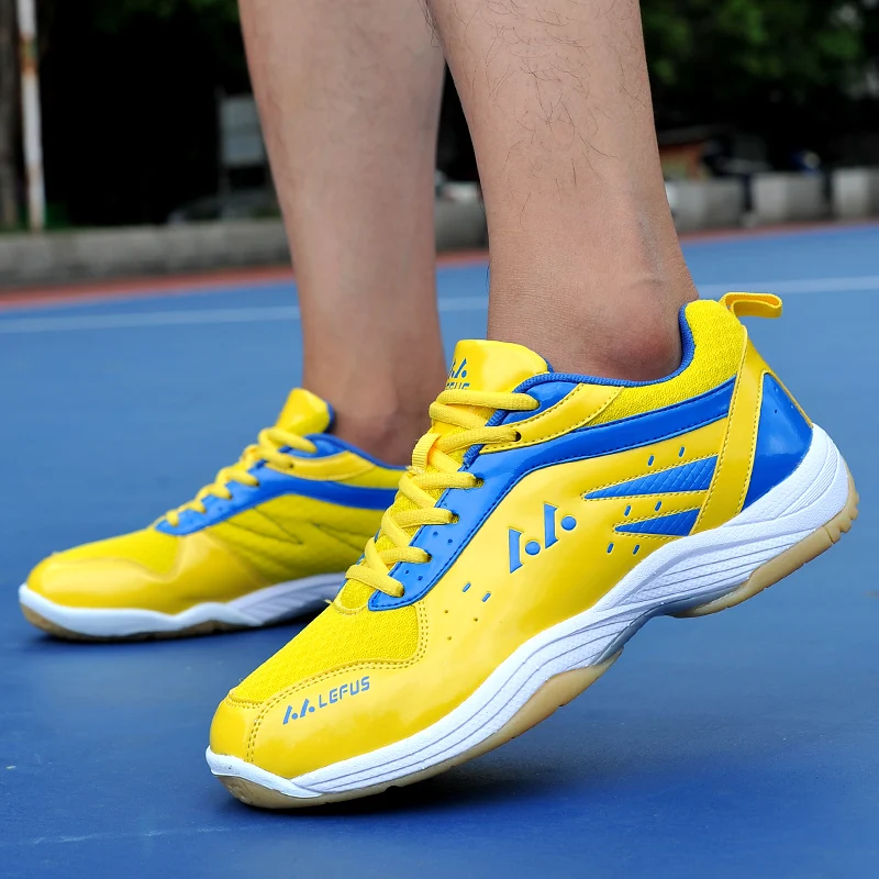 

2022 New Badminton Sneakers Men Non Slip Badminton Training Shoes Breathable Volleyball Footwears Wear-Resisting Tennis Sneakers