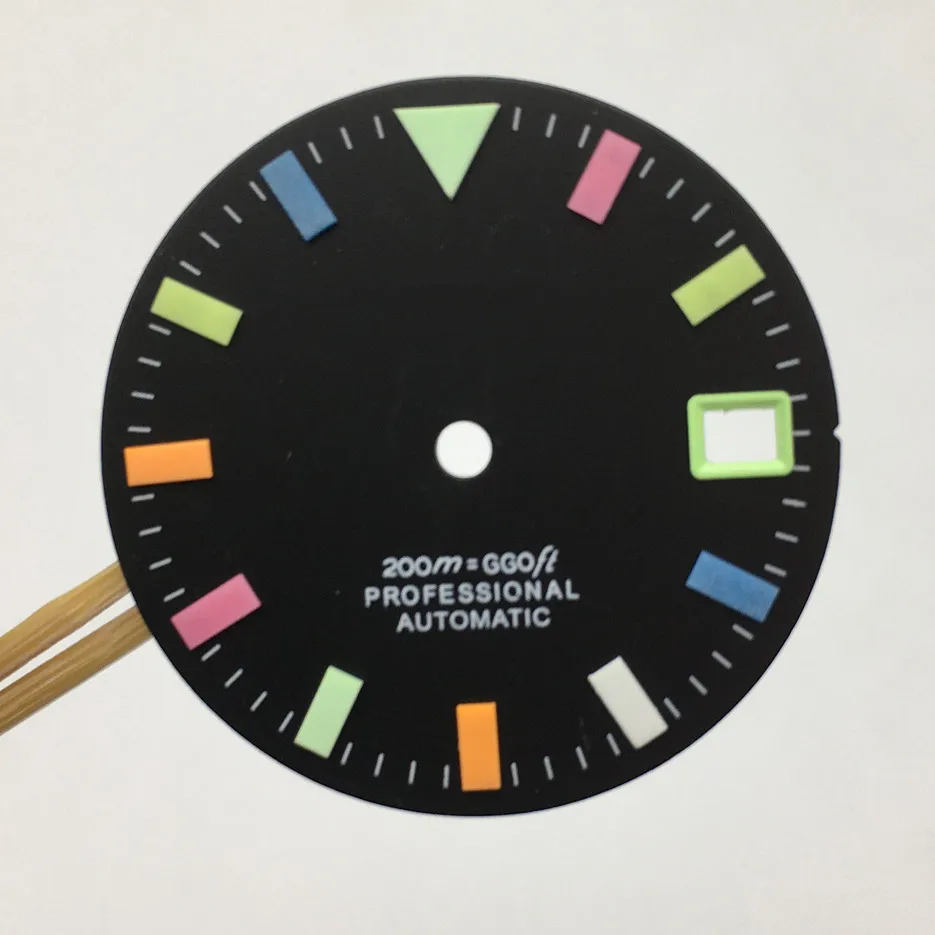 

28.5mm Dial Instead of Modified Dial Luminous Literally Adapted NH35A Movement