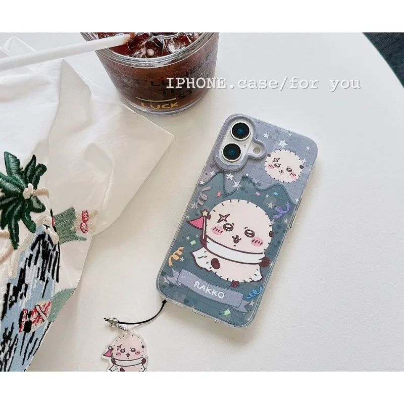 Фото Чехол для телефона Anime Chiikawa Rakko с подвеской для iPhone 17PRO 17 16 15 14, противоударный, с удобным захватом, чувствительными кнопками, защита от падений №5