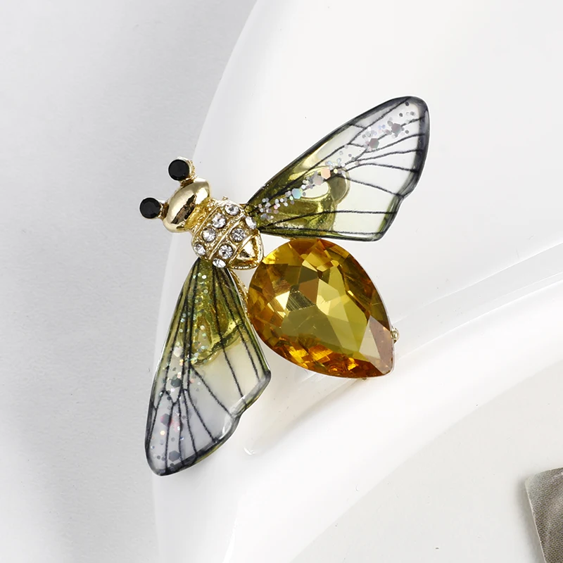 Женская Винтажная брошь с кристаллами на выпускной |