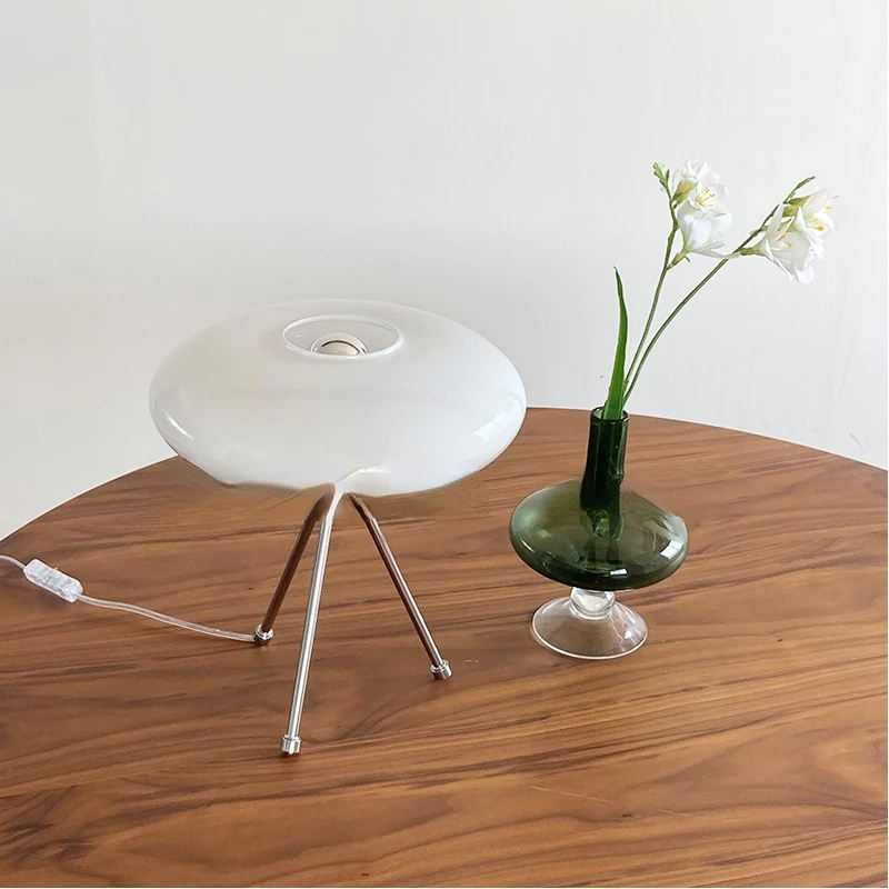 UFO Table Lamp Retro space age atomic Bauhaus creative decorative table lamp