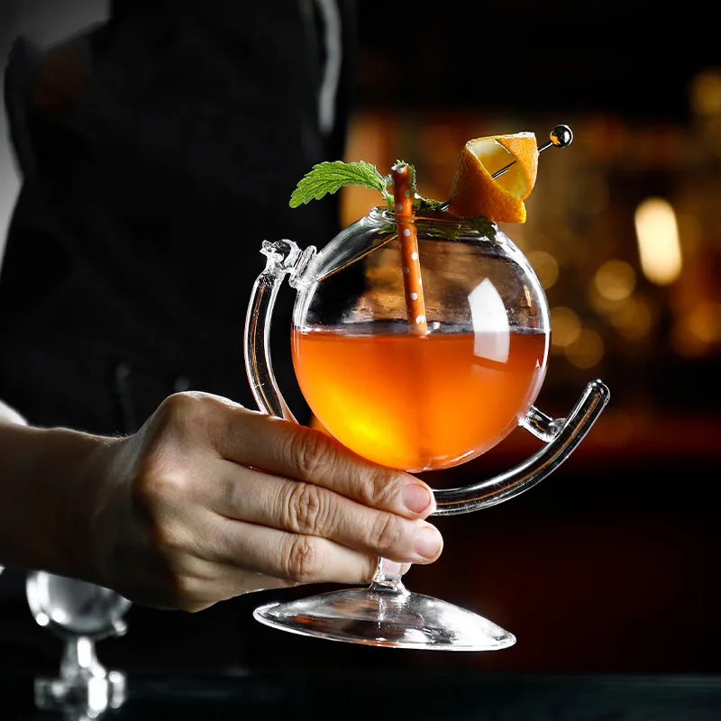 Креативный бокал для коктейлей в форме глобуса вина