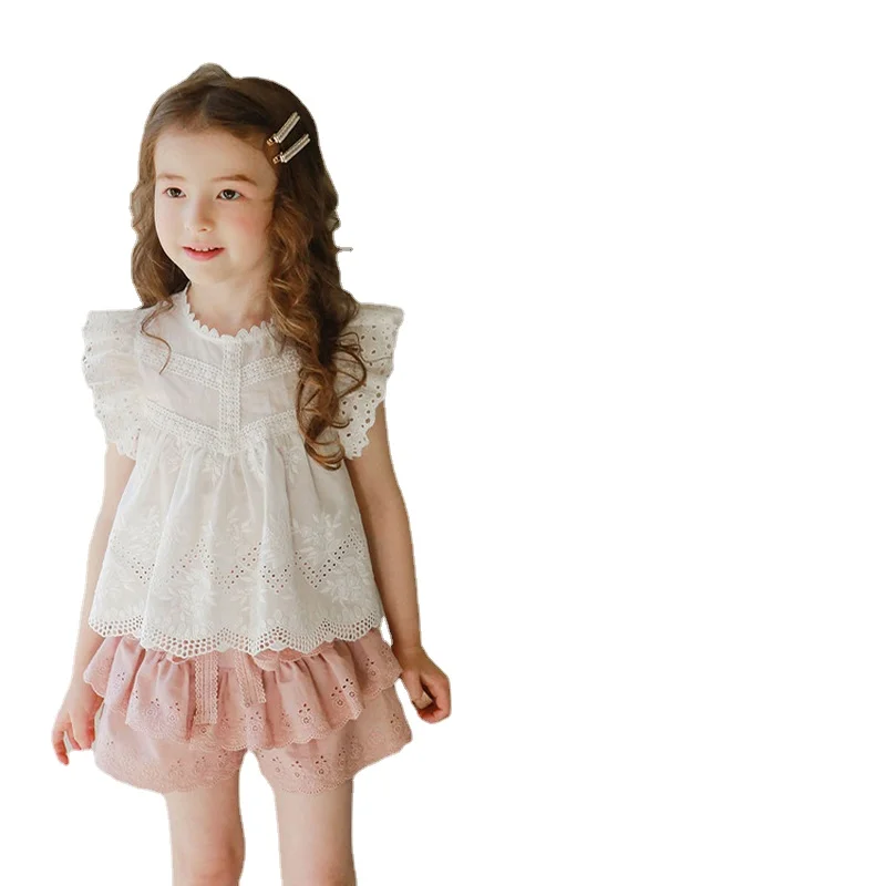 

Комплект одежды для маленьких девочек MODX, Детские хлопковые топы с расклешенными рукавами и кружевные шорты для девочек, комплекты одежды, детские летние костюмы, 2 шт. CL8891