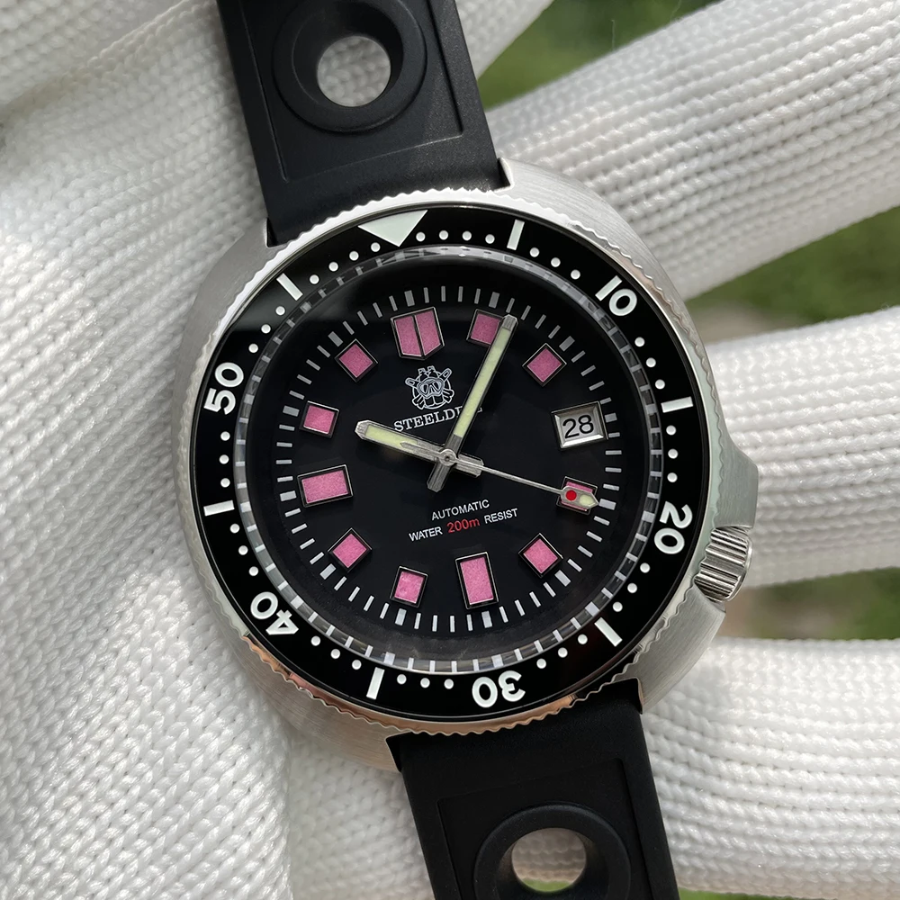 

STEELDIVE SD1970C V2 Dive Watches For Man 200M Waterproof Super Luminous Date NH35 Movement Automatic Mechanical Wristwatch