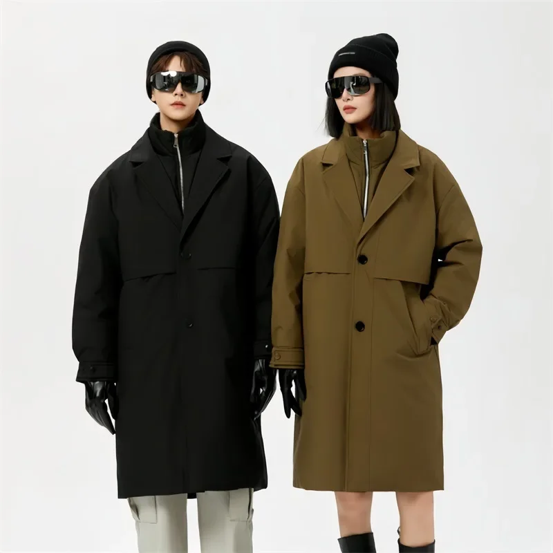 Мужская зимняя утепленная куртка на белом утином пуху средней длины разумный