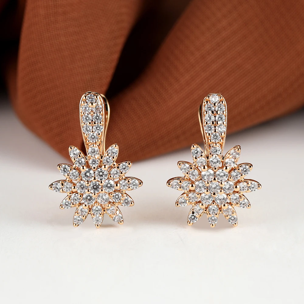 

Exquisite 18K Gold Plated Snowflake Hoop Earrings for Women Trendy Full Small Zircon Stone Dangling Earrings Banquet Jewelry