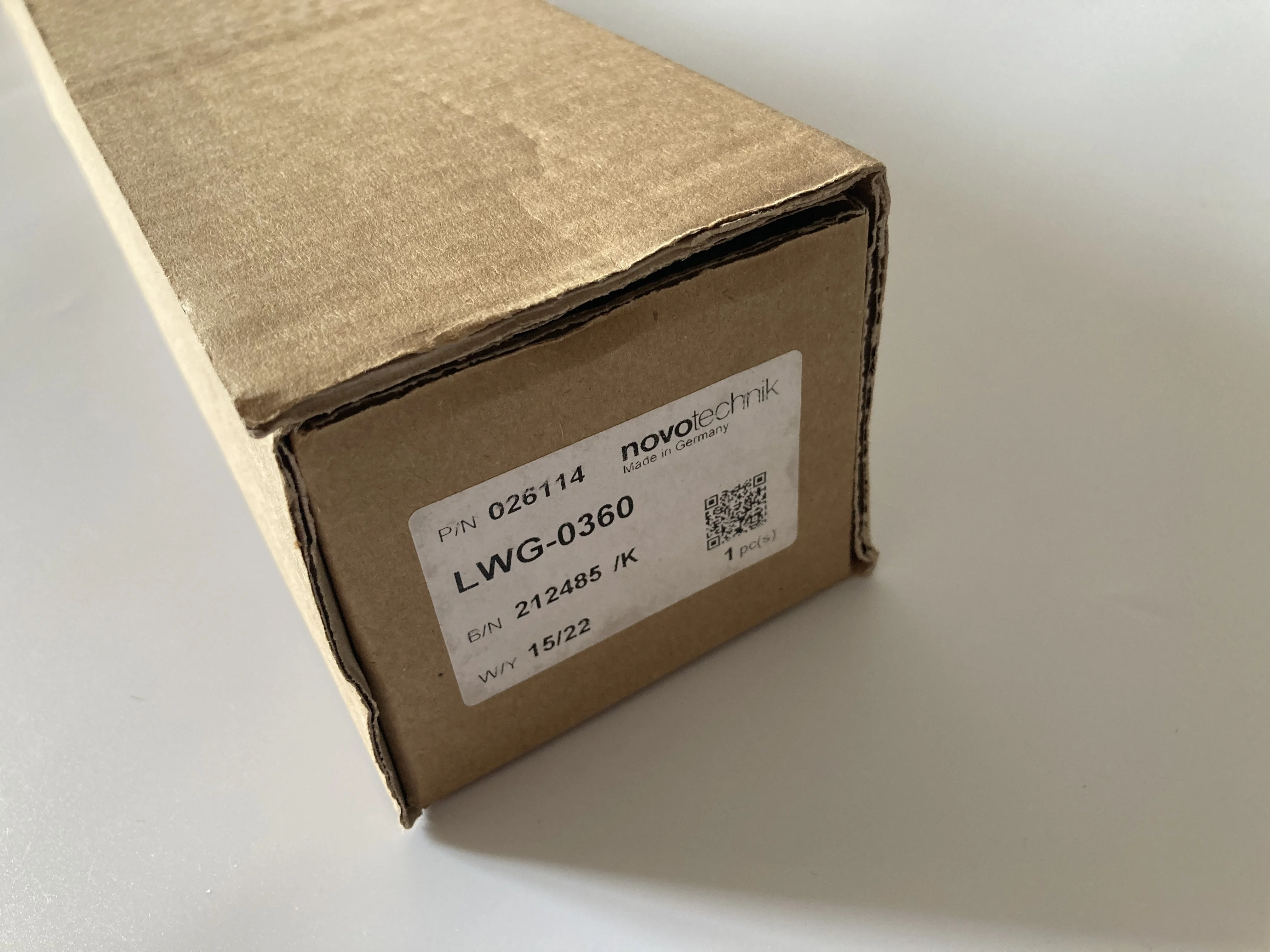 Двухкольцевой LWG-150 проводящий пластиковый линейный преобразователь NOVOTECHNIK