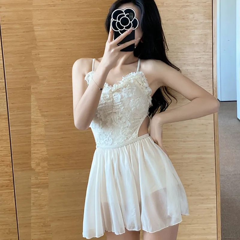 

2023 Women Korean Style Vacation Swimwear Lace Luxury Cuout One-Piece Monokini One Piece Halter Skirt Swimsuit