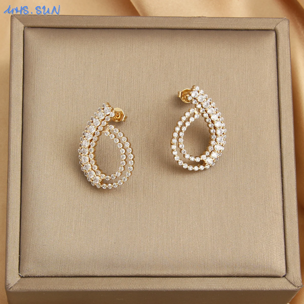 MHS.SUN классические позолоченные серьги-гвоздики с каплями воды блестящий