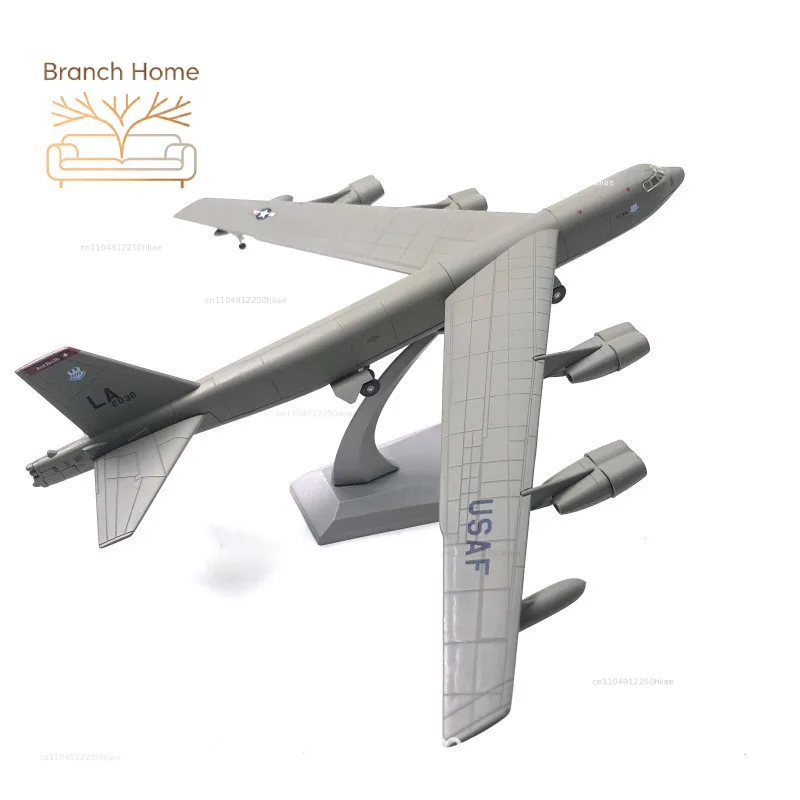 Фото Модель бомбардировщика B-52 США в масштабе 1:200 с подставкой, коллекционный подарок, миниатюрная модель самолета B52 из сплава, украшение для дома №1