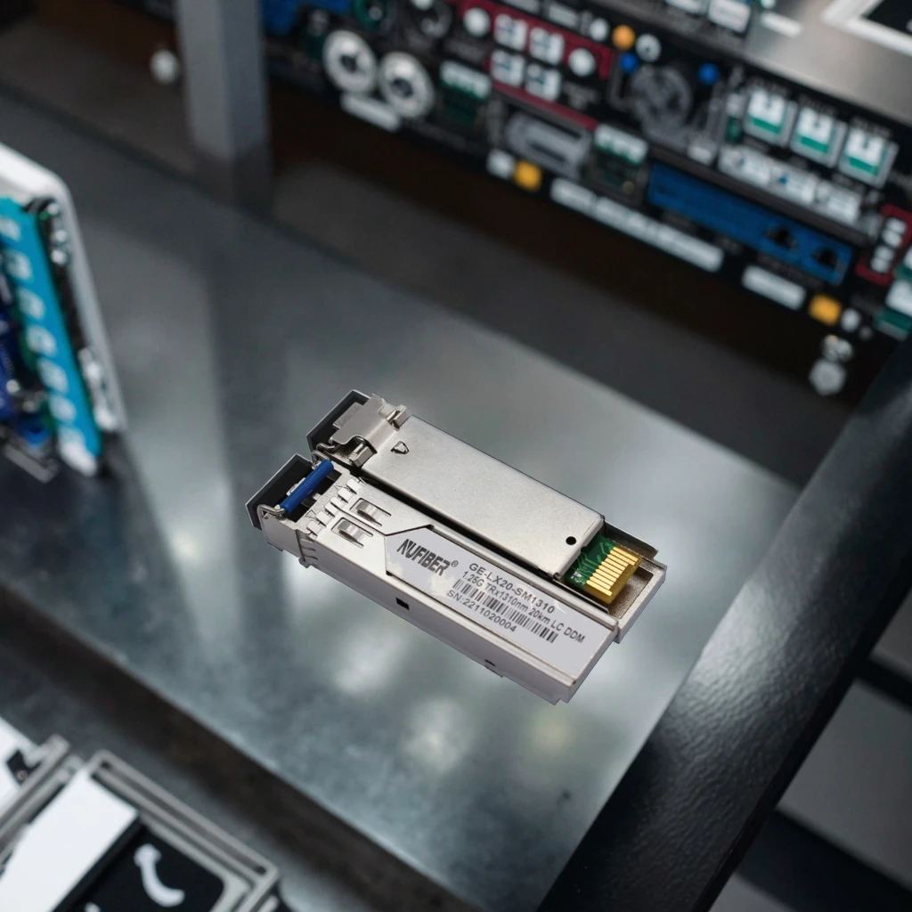 Фото 2 шт. SFP-GE-LX-SM1310 Sfp 125 г 20 км 1310 SMF одномодовый LC Sfp 20 км 1G оптический модуль №1