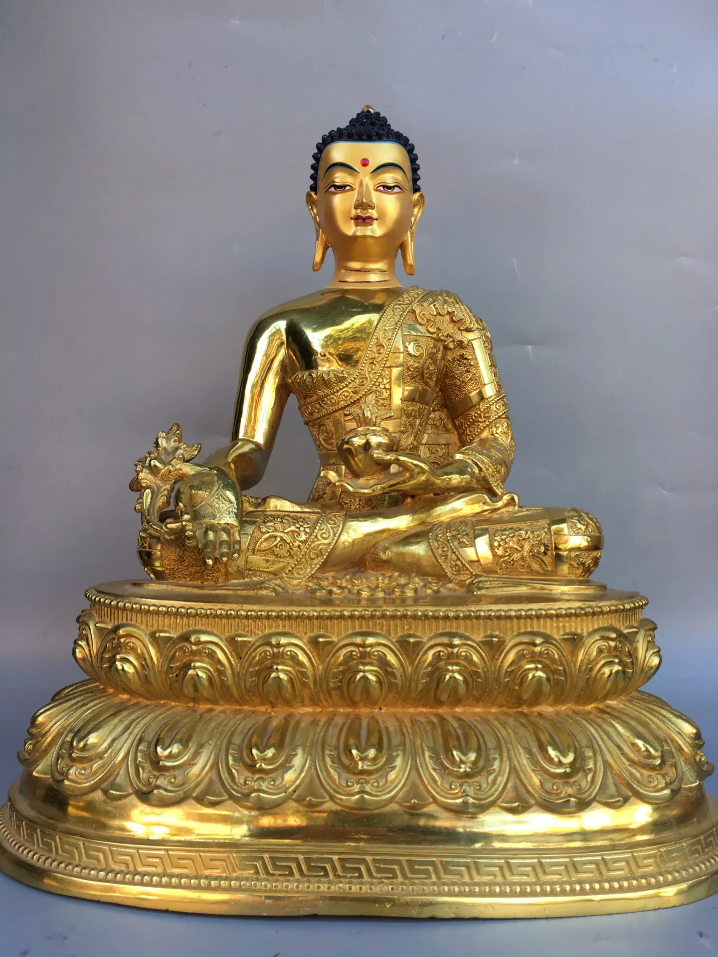 

18"Tibetan Temple Collection Old Bronze Gilding Painting Medicine Buddha Amitabha Double Lotus Platform worship hall Town House