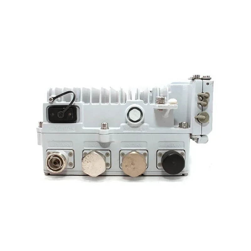 Фото Б/у удаленный радиоприемник ZXSDR R8862A S1800 A6A для GSM/LTE №1