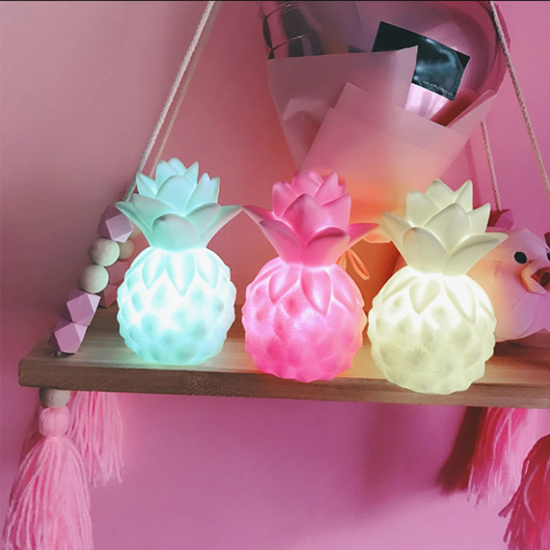

3 Pcs Cartoon Led Nachtlampje Ananas Tafellamp Creatieve Cadeau Voor Vriend Kinderen Baby Licht Geel/Roze/groen