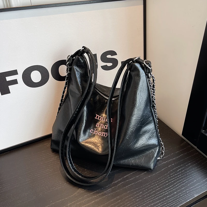 Вместительная многофункциональная кросс-боди сумка для женщин 2024 мягкая