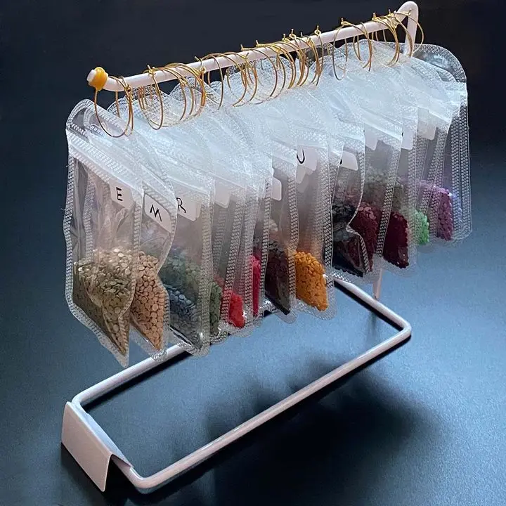 

Самозапечатывающиеся пакеты для хранения с держателем и наклейками для самостоятельной алмазной живописи, пакет для хранения колец, набор...