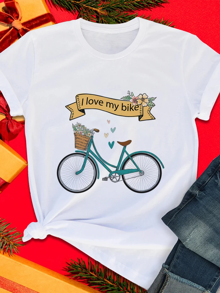 Рисунок 2 - Футболка женская с коротким рукавом