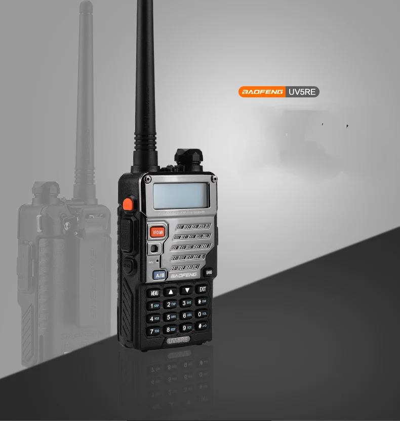 BaoFeng walkie talkie UV-5RE 1pcs/lot two way radio  128CH 5W VHF UHF 136-174Mhz & 400-520Mhz Add Hand microphone