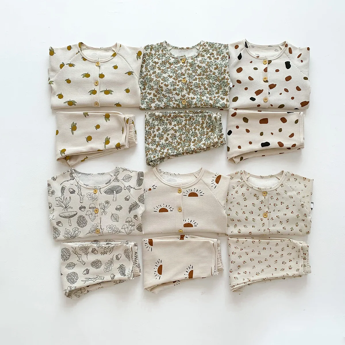 

Toddler Baby Kids Unisex Casual Pajamas Suit Waffle Cotton Long Sleeve Shirts Tops+ Long Pants Children Clothes Set 1-5 Years