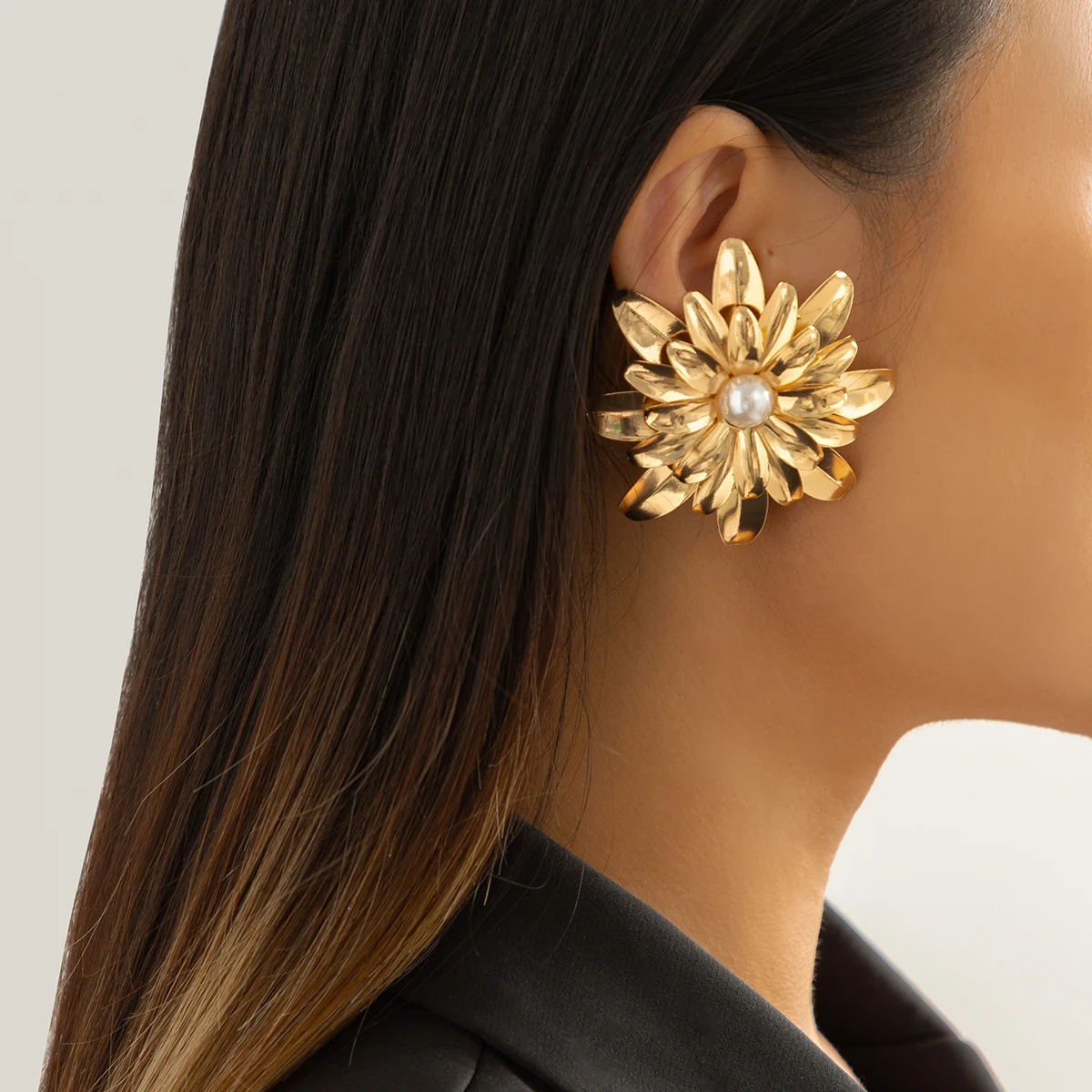 

Stud Earrings for Women Vintage Metal Big Flower Fashion Statement Geometric Gold Color Brincos Jewelry Accessories New