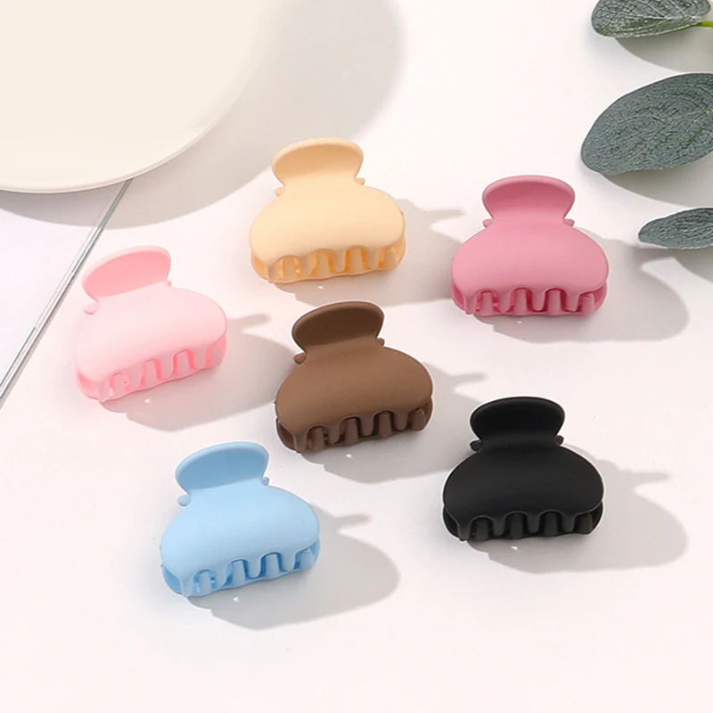 

Cute small Solid Color Geometric Acrylic Hair Claws Crab Clamps Frosted Hair Clips Crab or Women Girls Headwear Hair Accessories