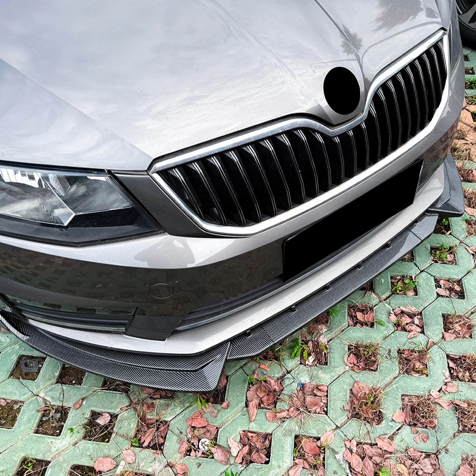 Накладка на передний бампер (сплиттер) под карбонглянцевый черный для Skoda Octavia MK3 2015-17, нижняя декоративная накладка-сплиттер (art.: 3920db4c8f613) - 3920db4c8f613