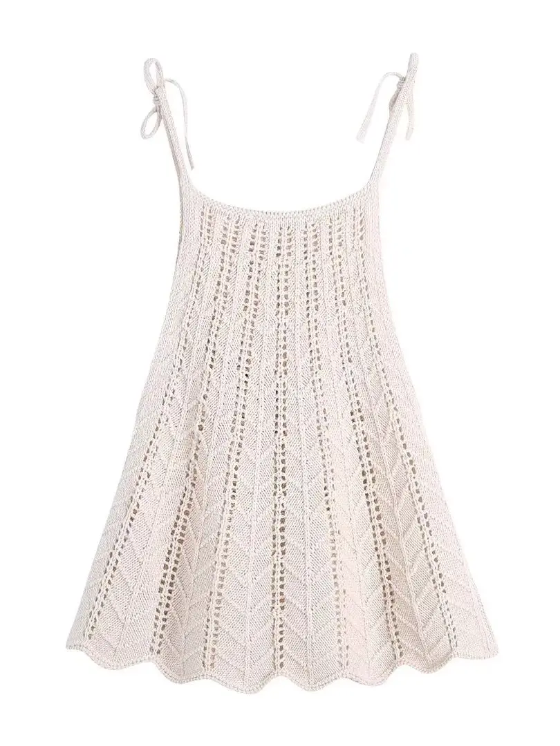 

Elegant Women Beige Knitted Hollow Out Blouse 2022 New Spring Summer Spaghetti Strap Casual Girls High Street Sexy Club Tops