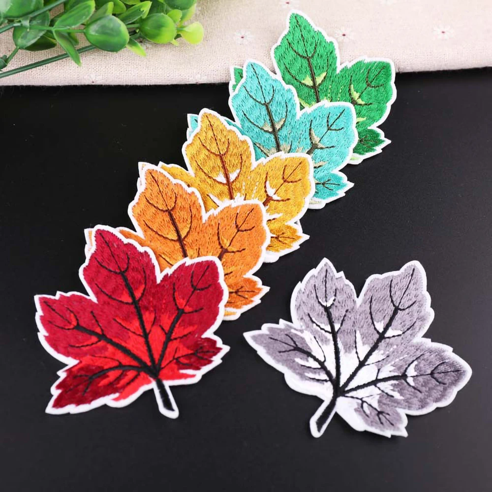

5PCS Colourful Maple Leaf Embroidery Iron on Patches DIY T-shirt Coat Backpack Sewing Decorate Applique Stickers Accessories