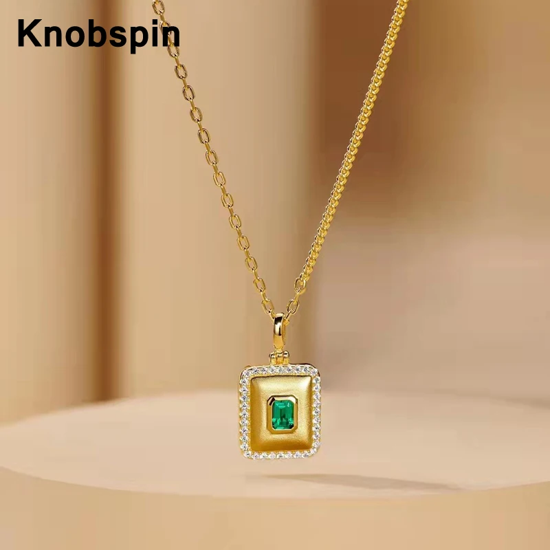 Knobspin Sparkling 100% 925 Sterling Silver Emerald High Carbon Diamond Pendant 18k Gold-Plated Frosted Pendant Necklace Jewelry
Knobspin Sparkling 100% 925 Sterling Silver Emerald High Carbon Diamond Pendant 18k Gold-Plated Frosted Pendant Necklace Jewelry